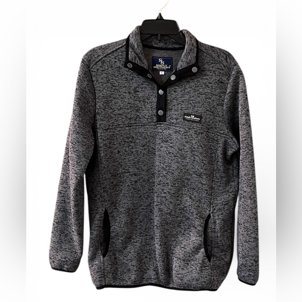 Simply Southern‎ Women’s Gray Snap Pullover Size Large